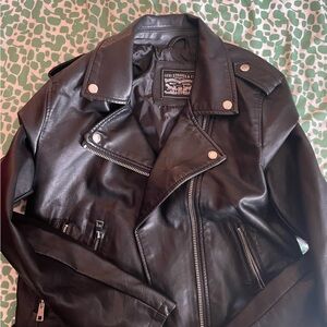 Vintage 90s Levi’s black motorcycle jacket in excellent condition